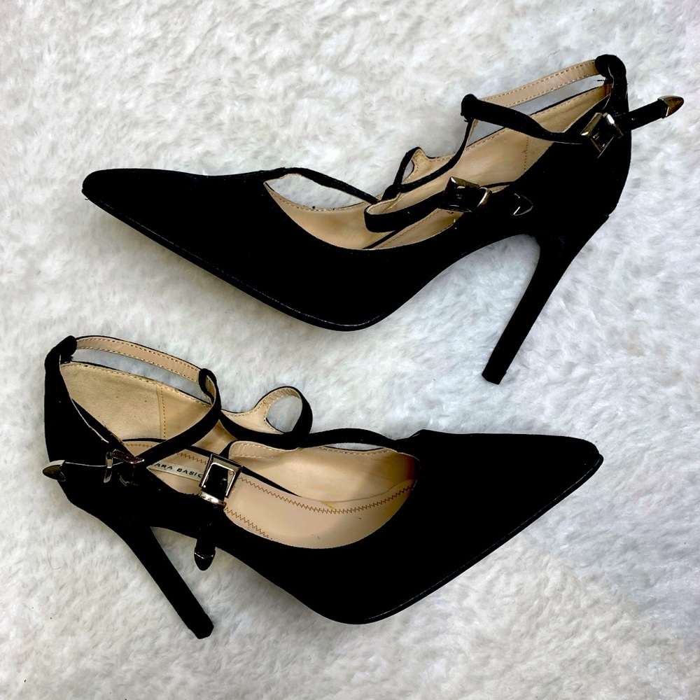 Black Velvet Strappy Heels. US 6.5.